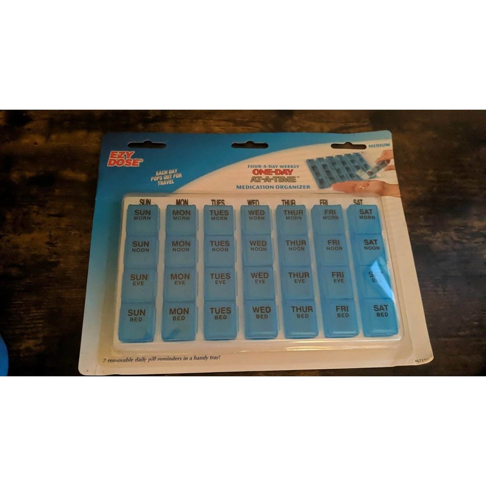Ezy-Dose Medication Organizer, Weekly Four a Day Compartments NEW